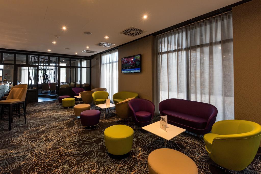 Mercure Cherbourg Centre Port Exterior photo