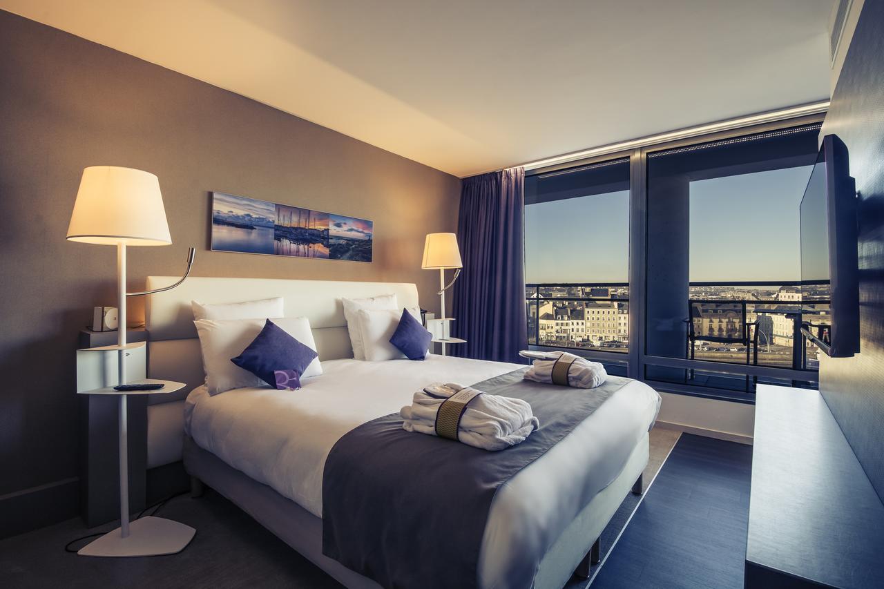 Mercure Cherbourg Centre Port Exterior photo