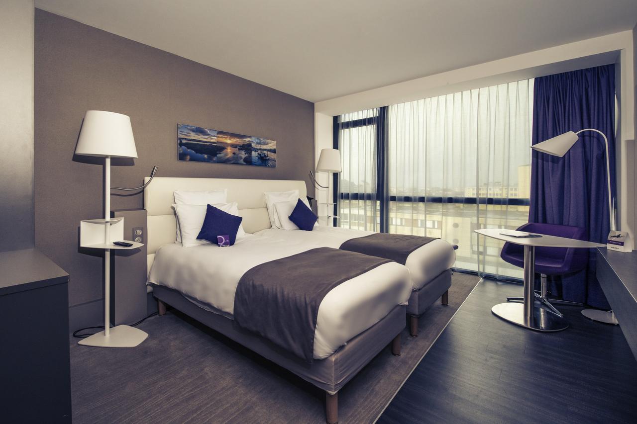Mercure Cherbourg Centre Port Exterior photo
