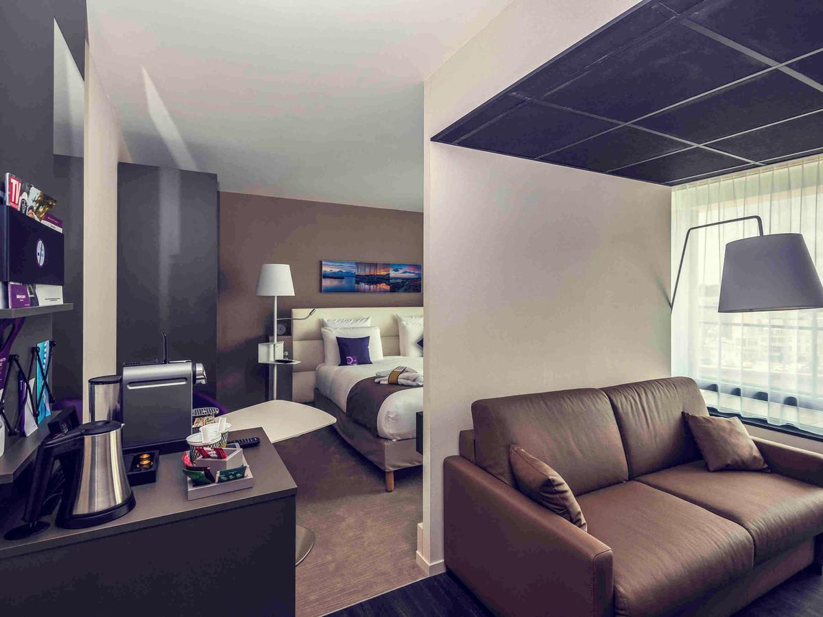 Mercure Cherbourg Centre Port Exterior photo